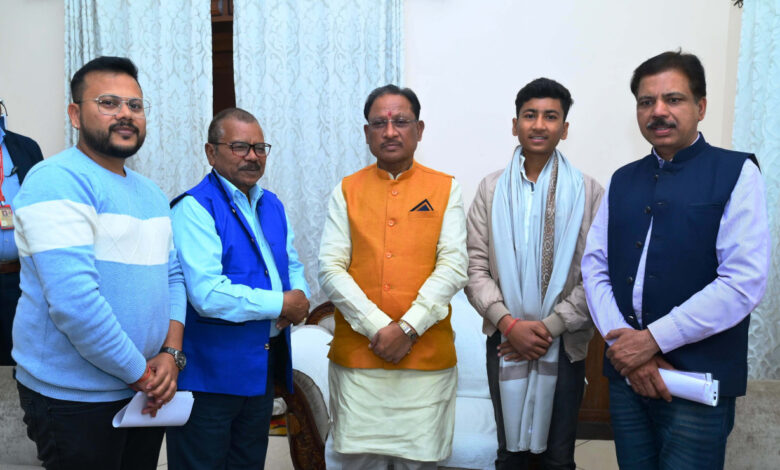 The Chief Minister appreciated the sports talent of Abhijeet selected for the Under-19 National Water Polo Competition.