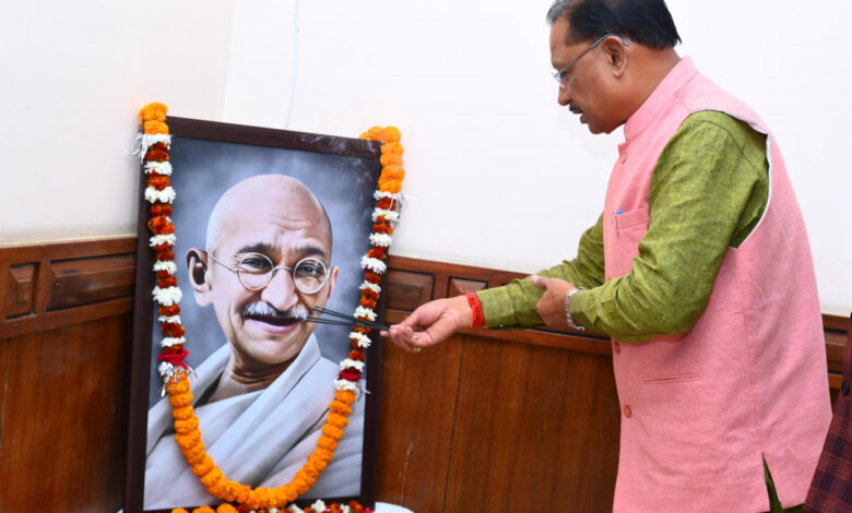 Chief Minister Vishnu Deo Sai paid tributes to Father of the Nation Mahatma Gandhi on his death anniversary.