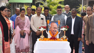 Tributes paid to martyrs at Raj Bhavan.