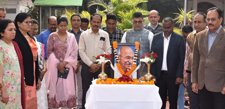 Tributes paid to martyrs at Raj Bhavan.