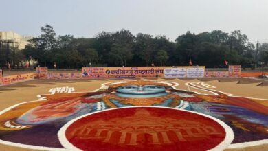 Long queue starts to see Rangoli made of paddy in 19600 square feet