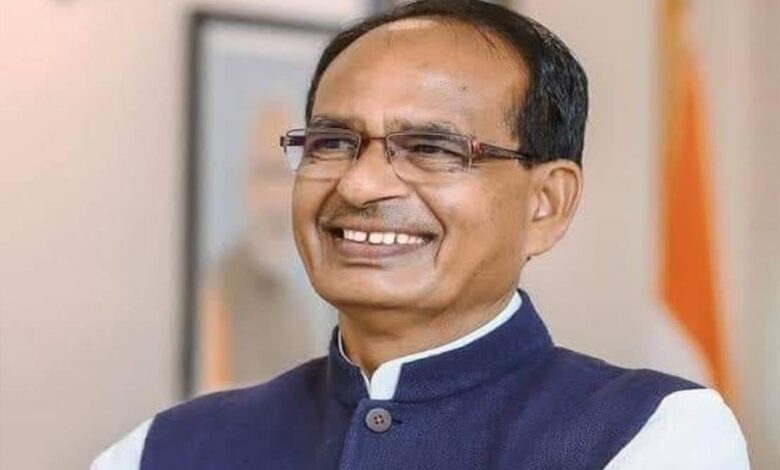 Former CM Shivraj congratulates Indore for being number one in cleanliness