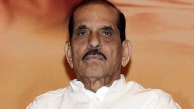 Governor condoles the passing away of former Lok Sabha Speaker Shri Manohar Joshi.