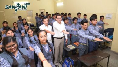 Do not waste time by watching reels in mobile - Hundreds of children took an oath to fast mobile till the exam.