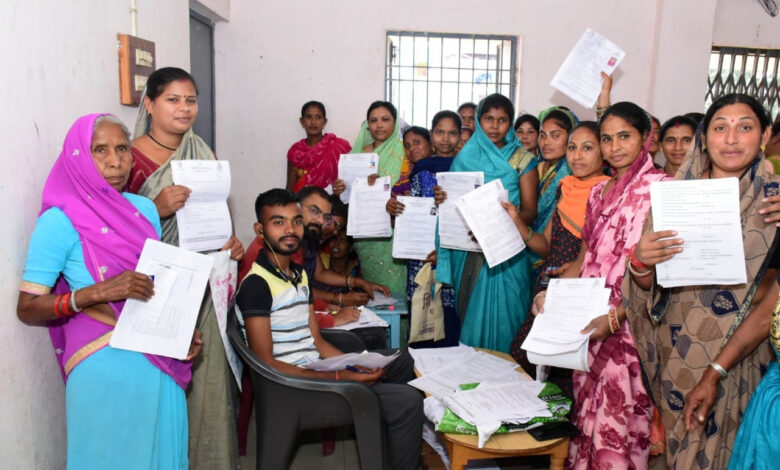 More than 46 lakh 22 thousand women applied for Mahtari Vandan Yojana in the state.