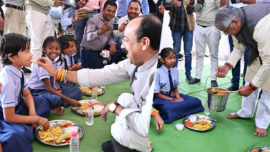 Deputy Chief Minister Arun Sao and Health Minister Shyam Bihari Jaiswal attended the banquet.