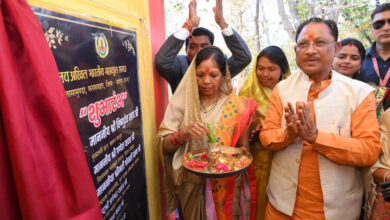 CM inaugurates cultural pavilion at Giri Govardhan Parvat-Tamamunda.