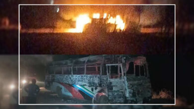 Huge fire in bus full of devotees, panic among people.