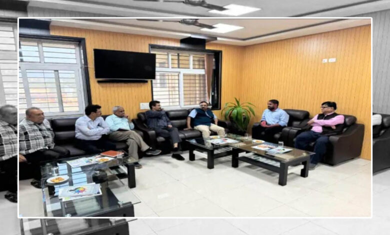 NIT and Raipur Municipal Corporation meet to finalize urban development activities soon.