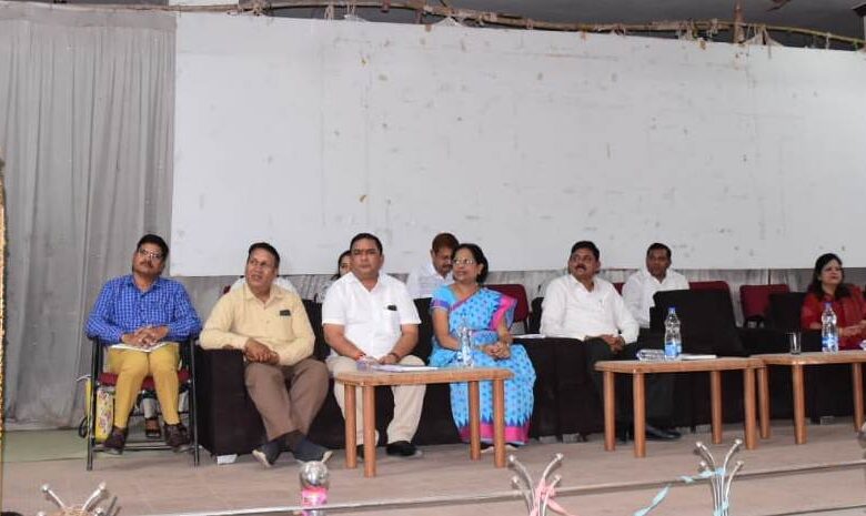 Collector discusses summer project, holds review meeting of departmental officers and principals