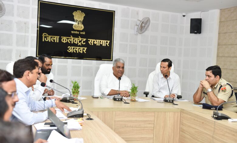 Work with team spirit to accelerate the all-round development of the district: Union Forest and Environment Minister