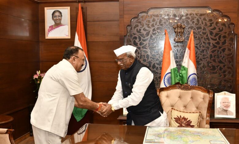 Speaker Shri Devnani congratulates Governor Shri Bagade on his birthday