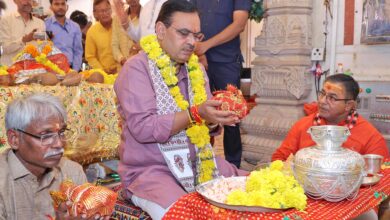 CM offers prayers at Tripura Sundari Temple - public representatives and officials welcomed at Tawara helipad