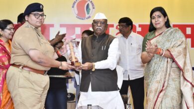 Governor presents 'Nari Shakti 2024' awards, efforts should be made at all levels for women empowerment