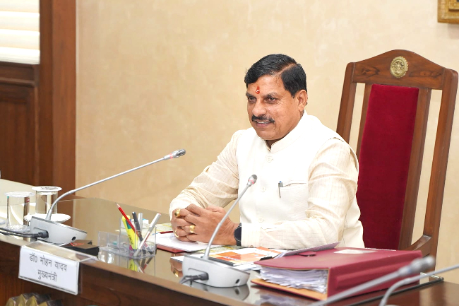 CM Dr. Yadav greets people on World Post Day