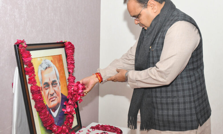 chief-minister-shri-bhajan-lal-sharma-pays-floral-tributes-to-shri-atal-bihari-vajpayee-on-his-birth-centenary