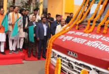 CM flagged off the mobile medical unit and promotional vehicle