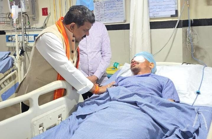 Deputy Chief Minister Vijay Sharma met the injured jawans and wished them a speedy recovery