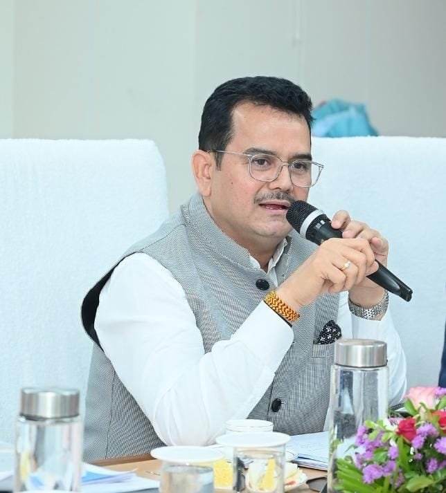 सतर्कता की शुरुआत स्वयं से होती है – श्री पी. दयानन्द 1 सतर्कता की शुरुआत स्वयं से होती है – श्री पी. दयानन्द