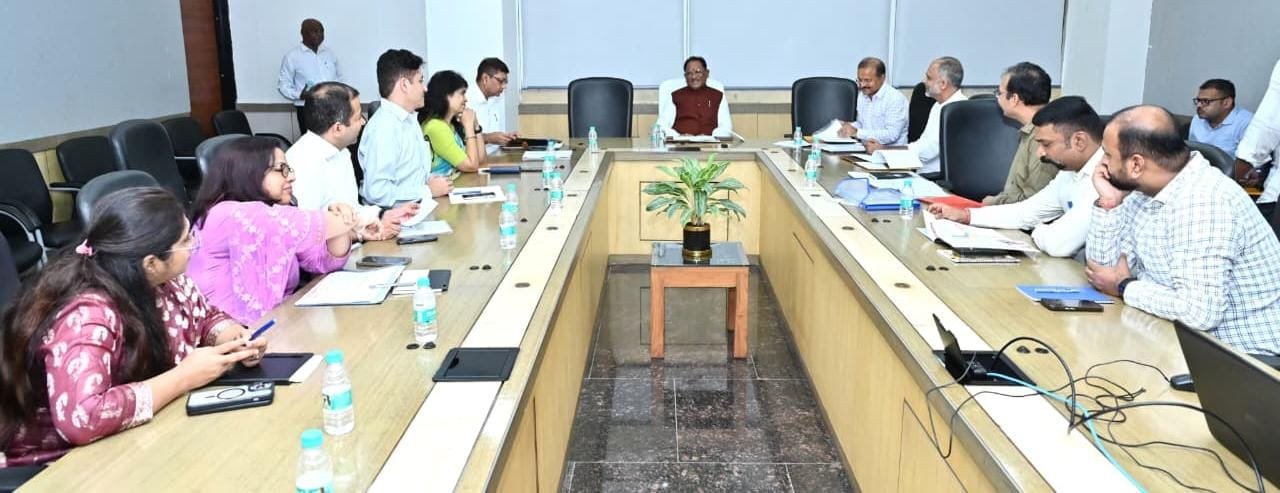 प्रदेश में शिक्षा और स्वास्थ्य सुविधाओं के उन्नयन के लिए सरकार प्रतिबद्ध- मुख्यमंत्री श्री विष्णुदेव साय 1 प्रदेश में शिक्षा और स्वास्थ्य सुविधाओं के उन्नयन के लिए सरकार प्रतिबद्ध- मुख्यमंत्री श्री विष्णुदेव साय